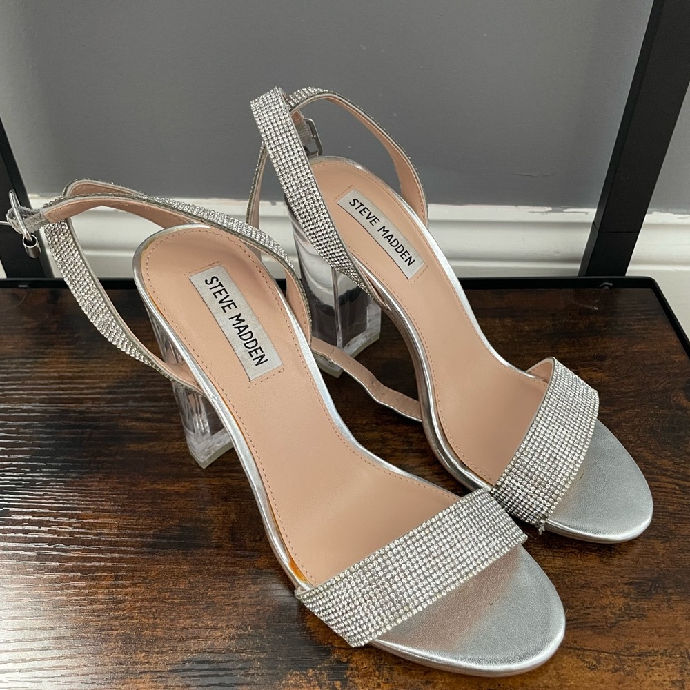 Steve Madden Silver Stiletto Heels Glitter